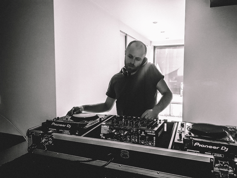 Essayer faire dj 04 picture