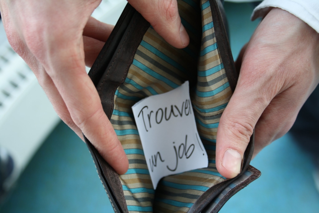 Jeunes Diplome E S De 18 25 Ans L Angle Mort Des Aides Sociales