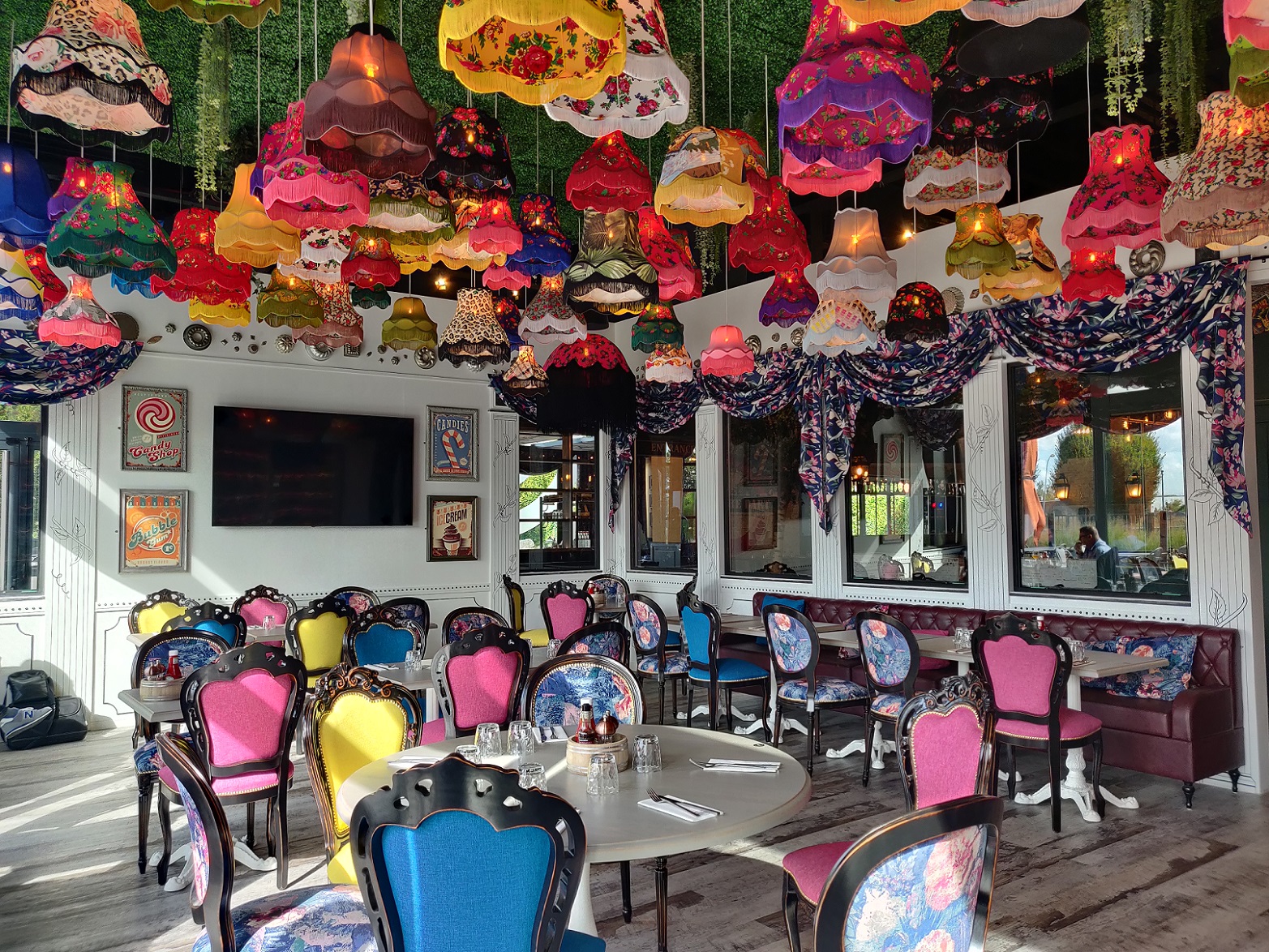 À Lesquin, le restobar Barrel fait voler les fléchettes